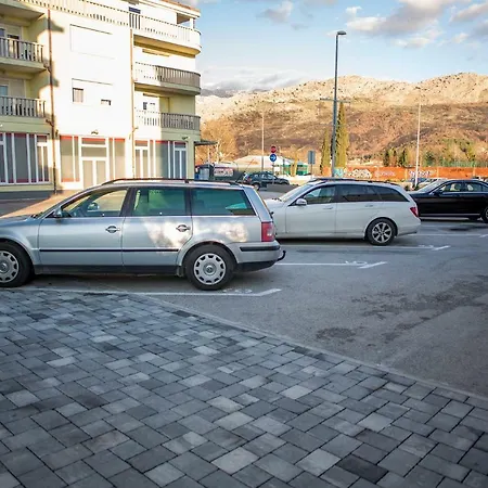 Apartment's Tea & Nevio Διαμέρισμα *