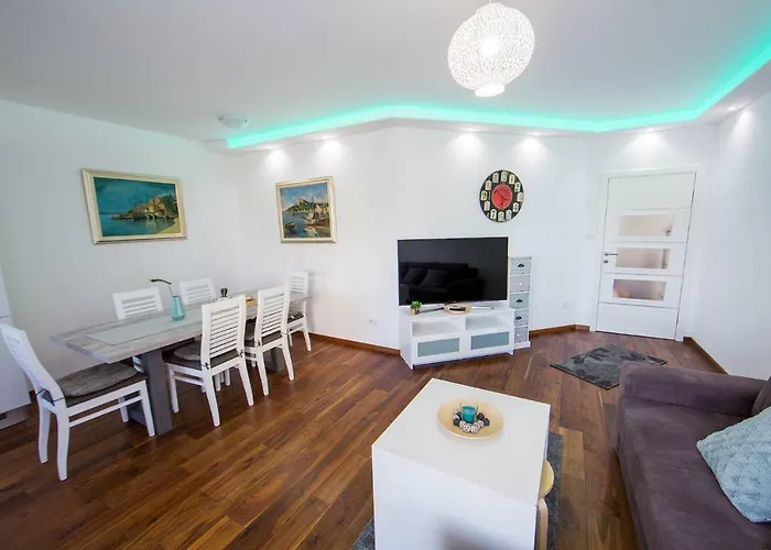 Apartment's Tea & Nevio Split